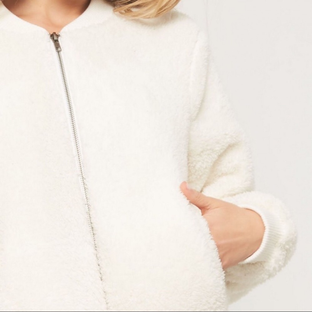 Snow Bunny Fuzzy Bomber - Picture 4 of 5
